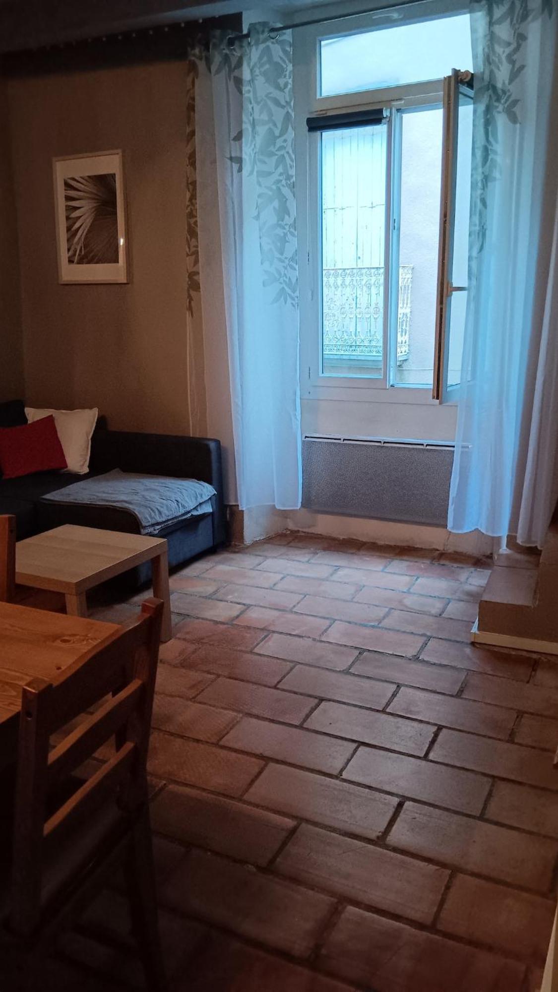Appartement Pour 4 Personnes Dans Une Rue Tres Calme Saint-Laurent-le-Minier Экстерьер фото